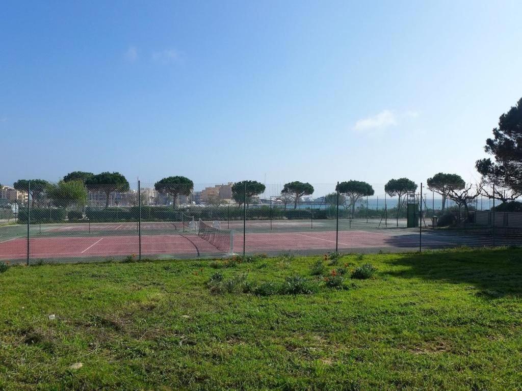 Flat Apartment Bormes-les-Mimosas Bagian luar foto
