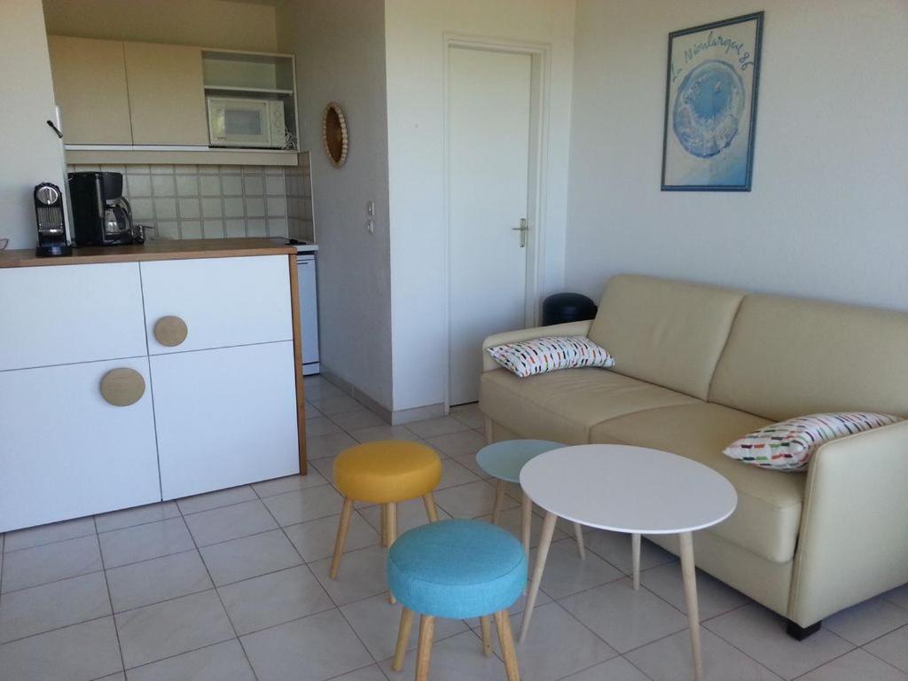 Flat Apartment Bormes-les-Mimosas Bagian luar foto