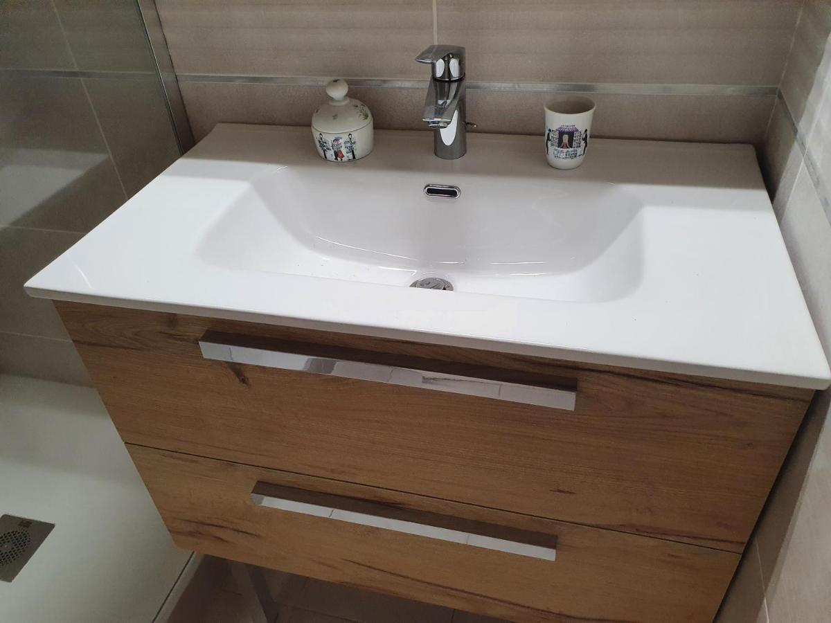 Flat Apartment Bormes-les-Mimosas Bagian luar foto