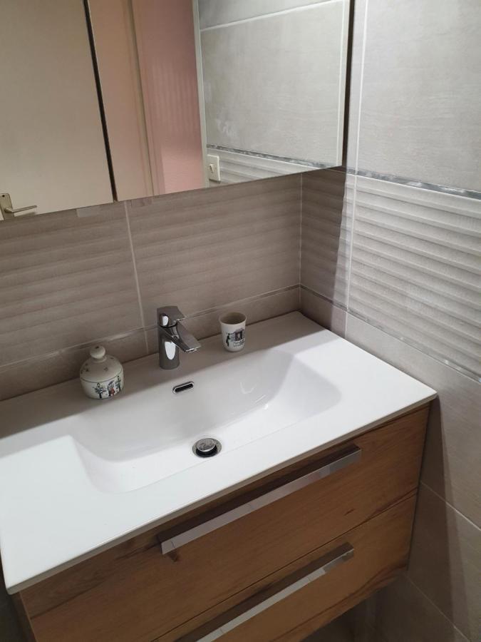 Flat Apartment Bormes-les-Mimosas Bagian luar foto