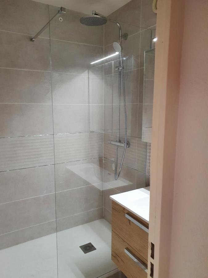Flat Apartment Bormes-les-Mimosas Bagian luar foto